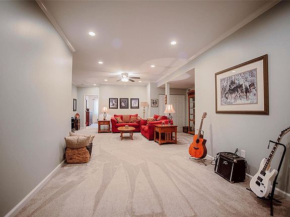 3rd image of 1479 Saint Charles Dr