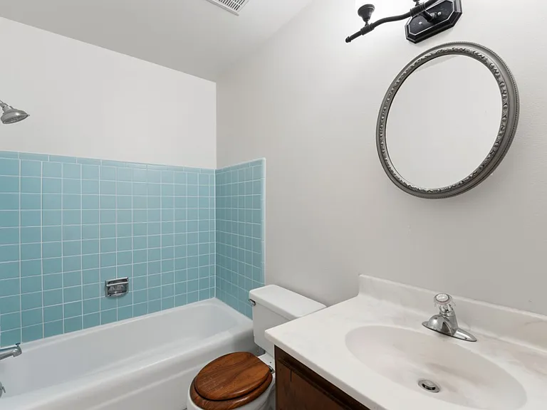 1107 N July Cir — Photo 15