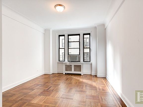 2nd image of 222 W 83rd St APT 3A