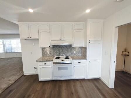 4th image of 12707 Avenue 271