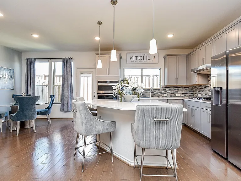 10310 Marston Vineyard Dr — Photo 3