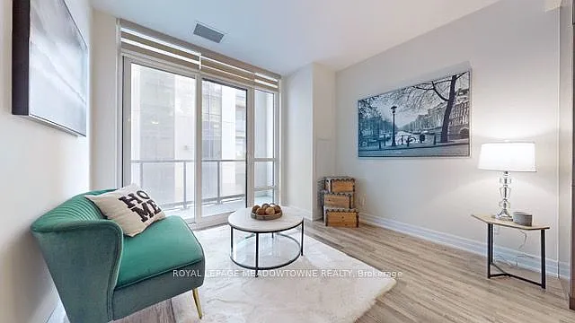9085 Jane St #208 — Photo 4
