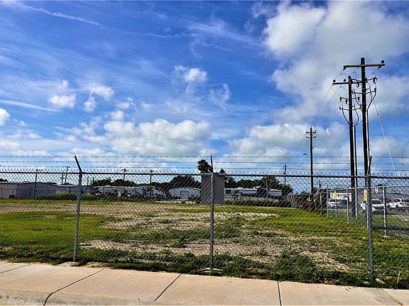4th image of Houston St #5-&