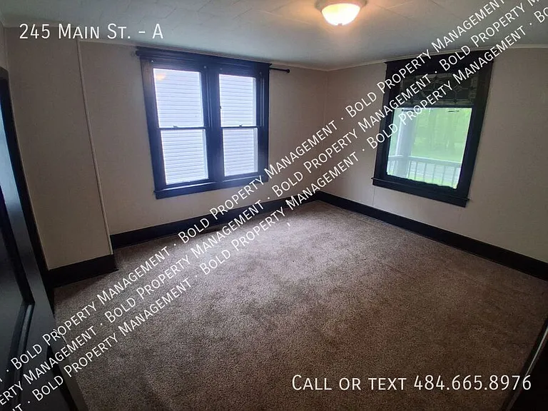 245 Main St #A — Photo 4