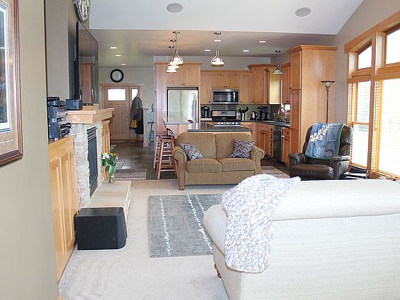 living room to kitchen