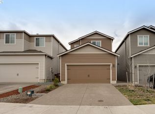 300 Forest Ln, Molalla, OR 97038