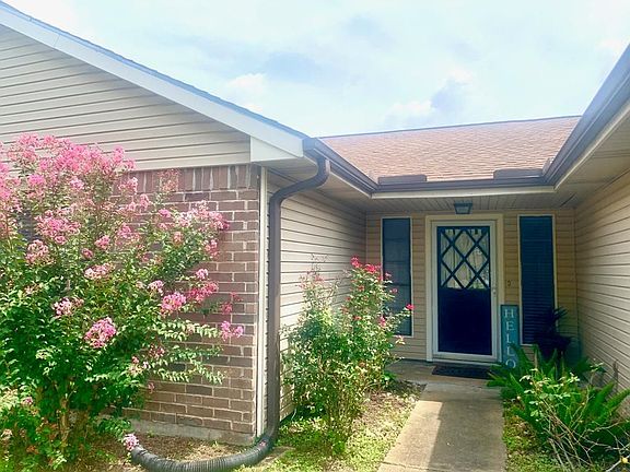 2nd image of 7015 Pickett Dr