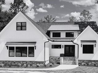 101 Maurice Ct, Chocowinity, NC 27817