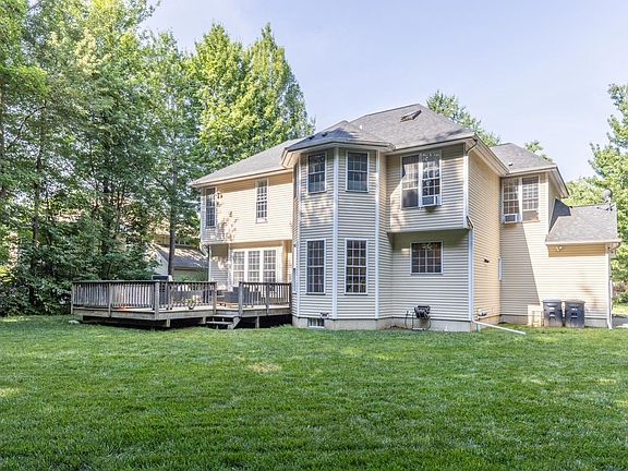 2nd image of 8 Lida Drive