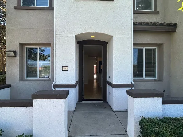 2155 Caminito Leonzio Unit 22, Chula Vista, CA 91915