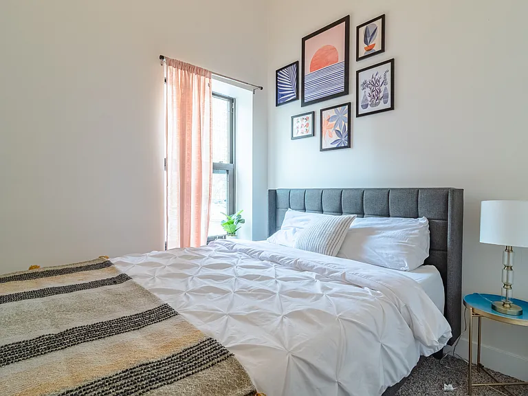 2112 S Michigan Ave #6 — Photo 8