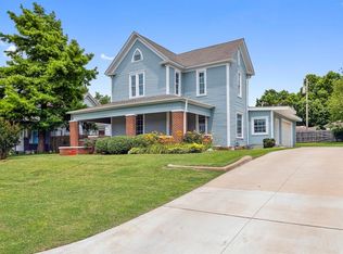 811 S Barker Ave, El Reno, OK 73036