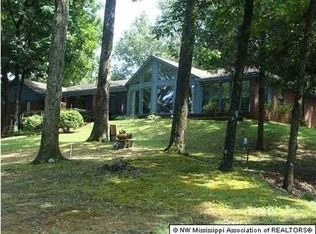 812 Black Hawk Dr, Hernando, MS 38632