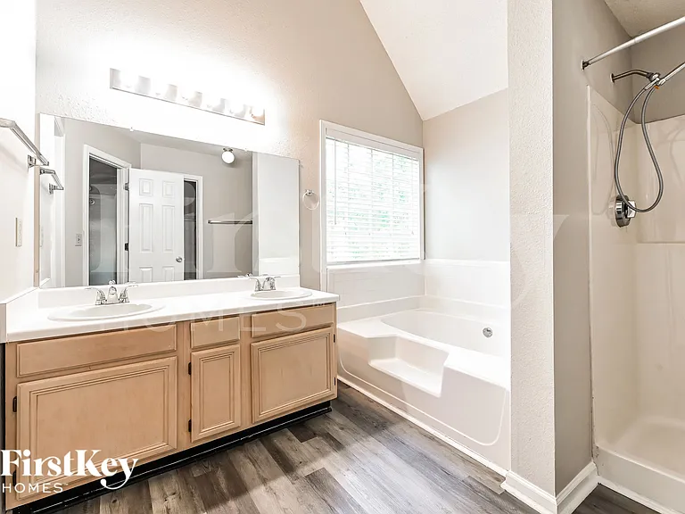 139 The Esplanade Way SW — Photo 10