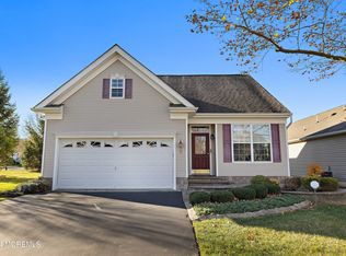 8 Maremanna Dr, Manalapan, NJ 07726