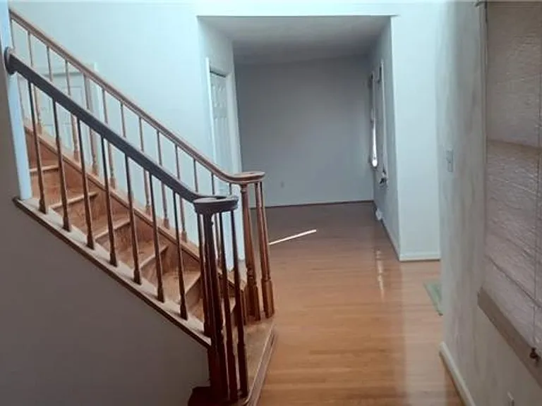 1502 Jennifer Ct — Photo 9