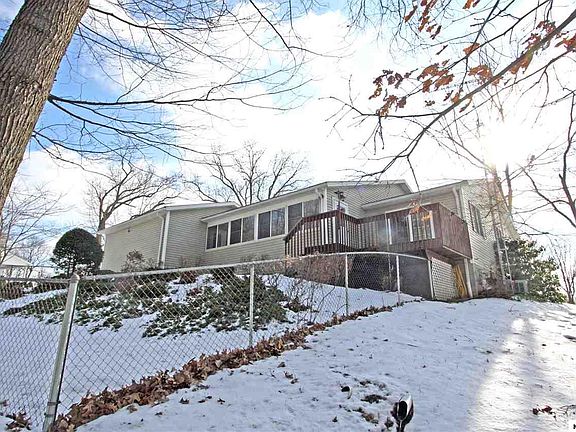 5th image of 3743 Apple Valley Dr
