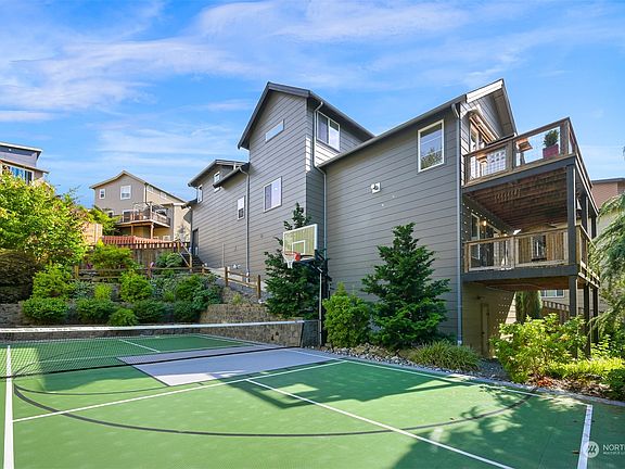 4th image of 3309 Sydney Court