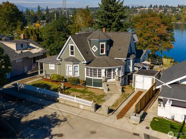 114 11th St Pl, Bremerton, WA 98337