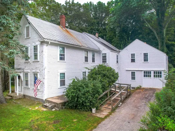 201 Main Street, Hampstead, NH 03841