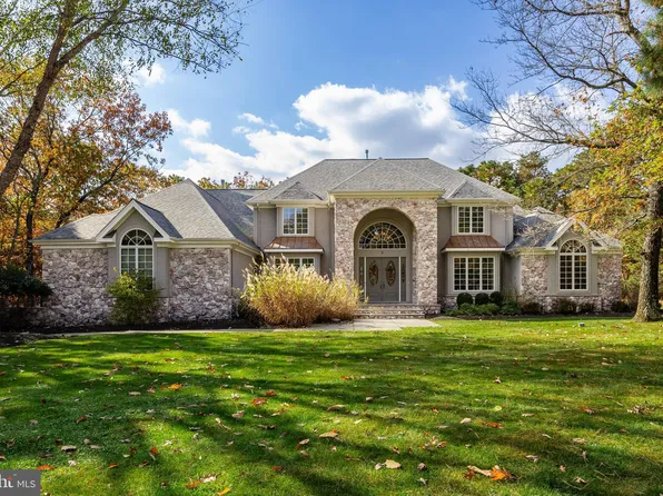 5 Elderberry Ct, Medford, NJ 08055