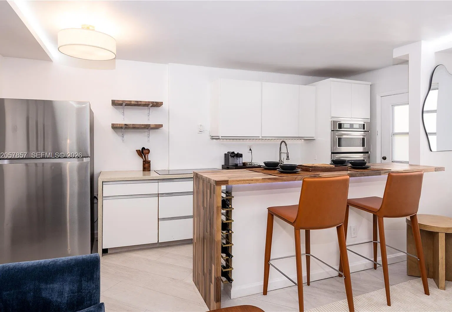 525 Meridian Condo — Photo 3