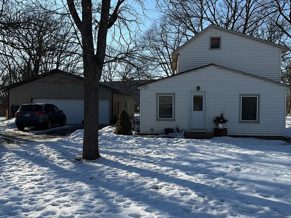 1st image of 3053 McMillen St
