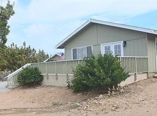 517 Mesquite Rd, Pinon Hills, CA 92372
