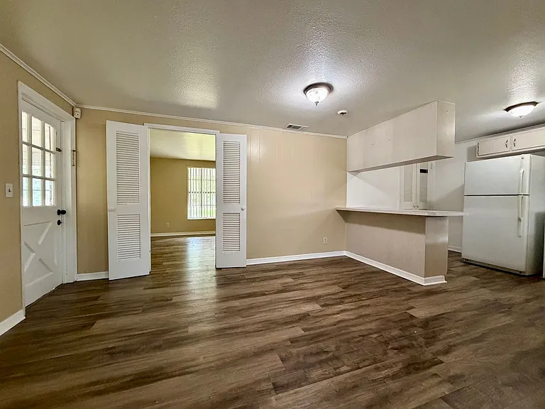 1809 Richter Ln — Photo 13