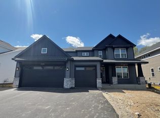 2660 Aspen Dr, Shakopee, MN 55379