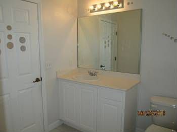 5th image of 1701 London Crest Dr Unit 1-210