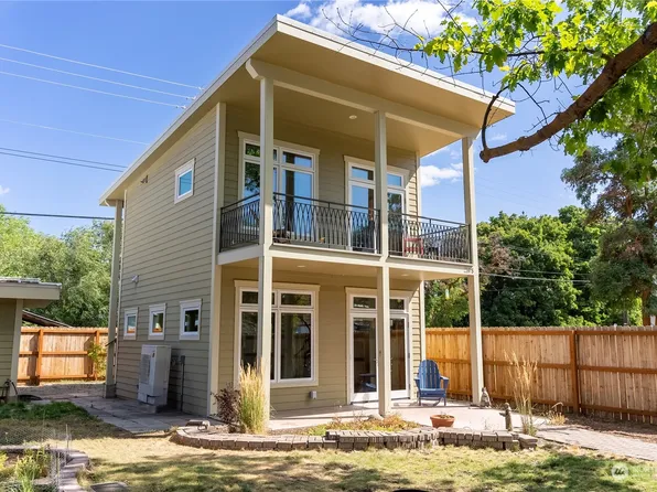 214 S Glover Street, Twisp, WA 98856