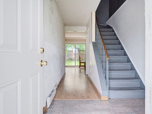 4th image of 9 Havenbrook Ct