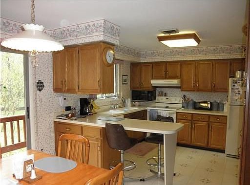 3rd image of 10 Taft Pl