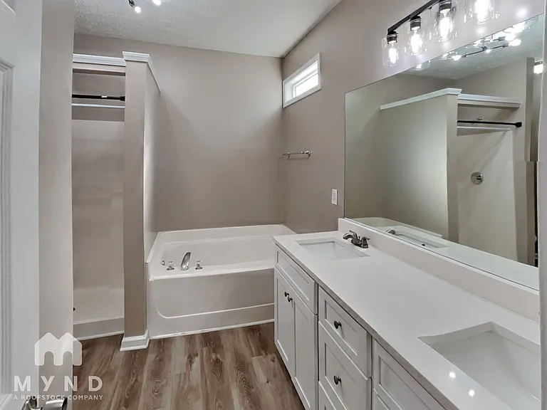 8315 Somerset Way — Photo 16