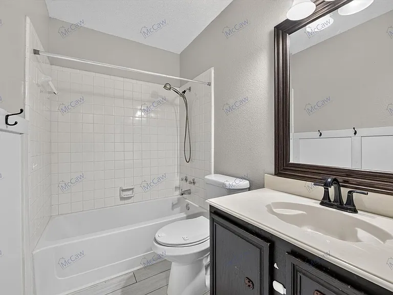 7001 Bentley Ave — Photo 22