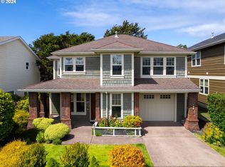 140 W Chisana St, Cannon Beach, OR 97110