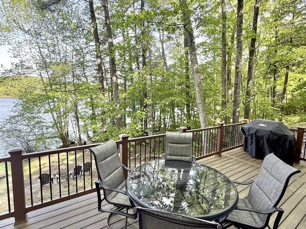 (undisclosed Address), Naples, ME 04055