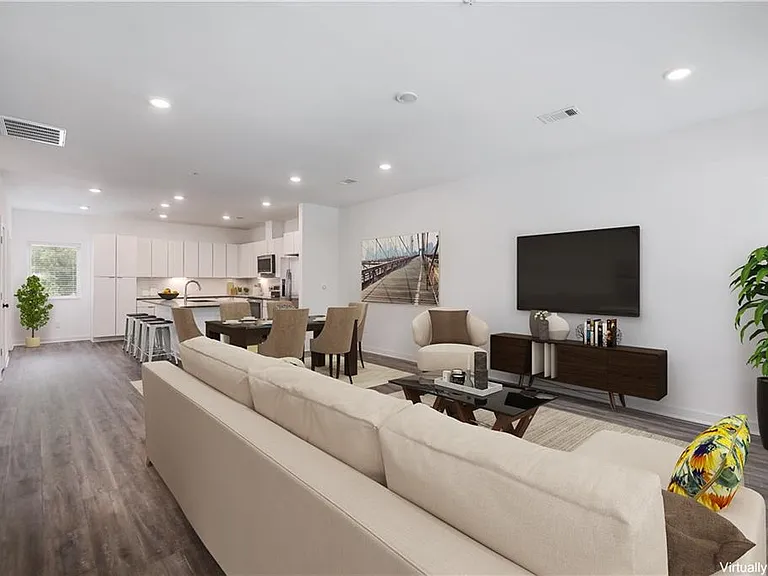 5924 S Congress Ave #12 — Photo 6