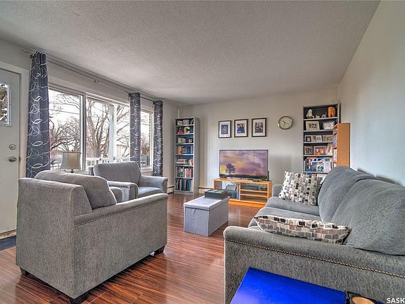 5th image of 230 Broadway Ave E #7