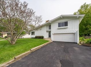 2816 Santa Fe Trl, Racine, WI 53404