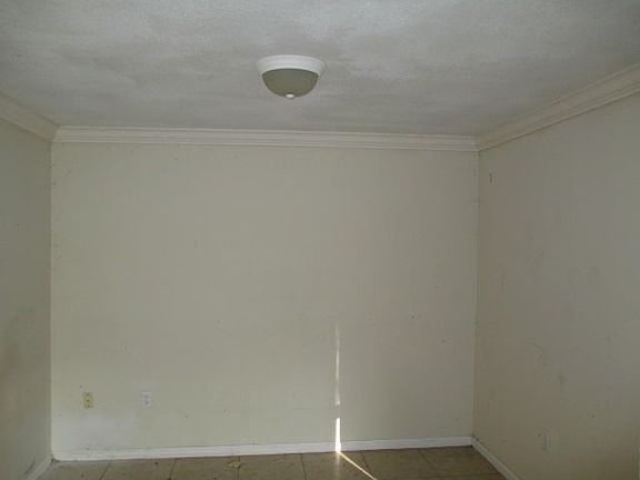 4th image of 431 Executive Center Dr APT 103