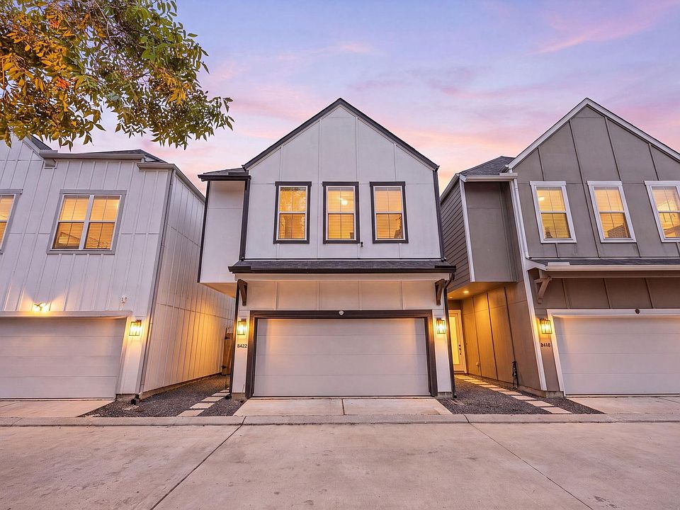 1st image of 8422 Berry Green Ln