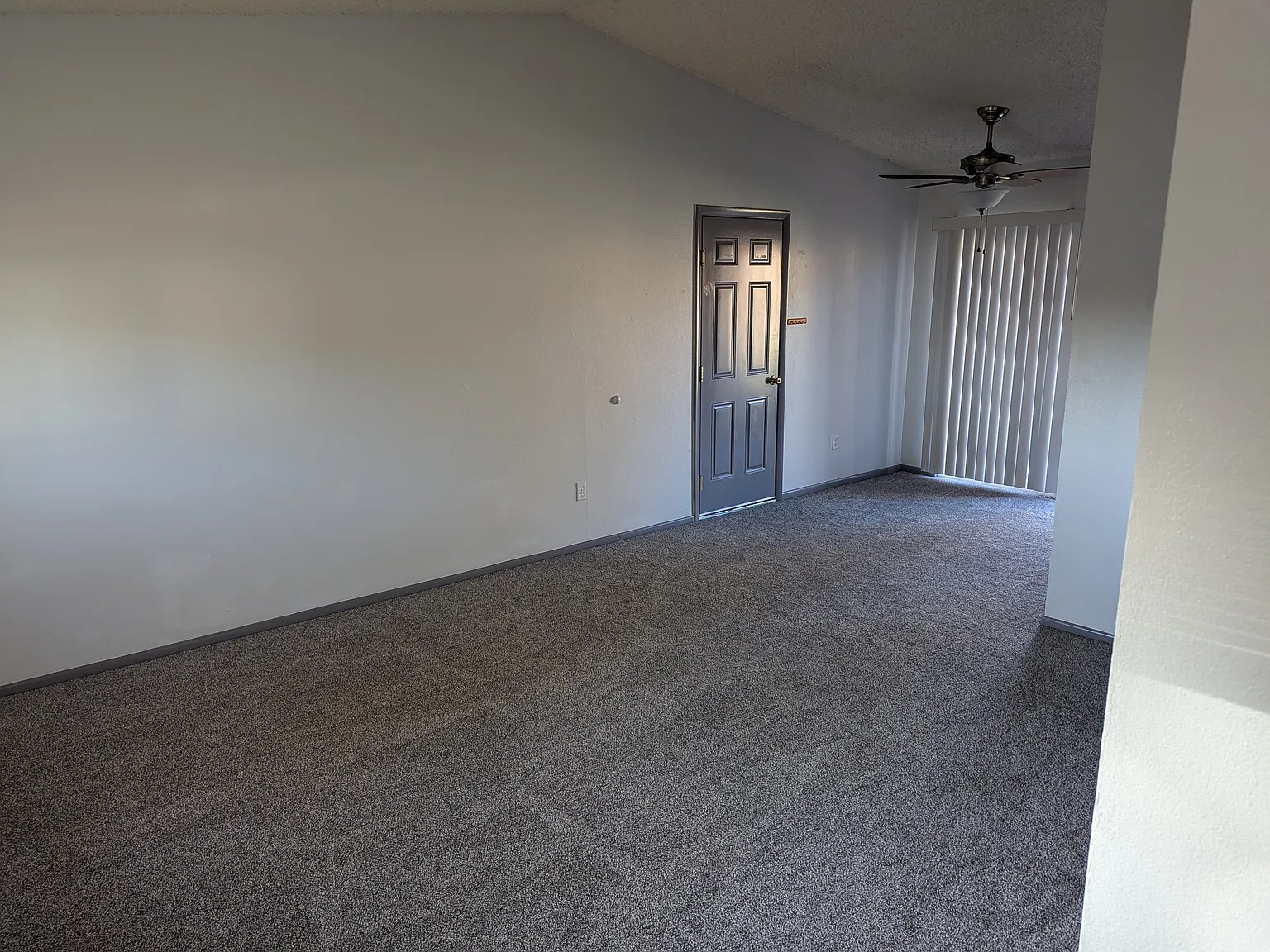 3 bed, 1264 sqft, $2,575 — Photo 4