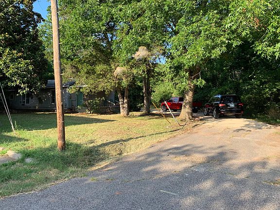 2nd image of 222 E Bannock St