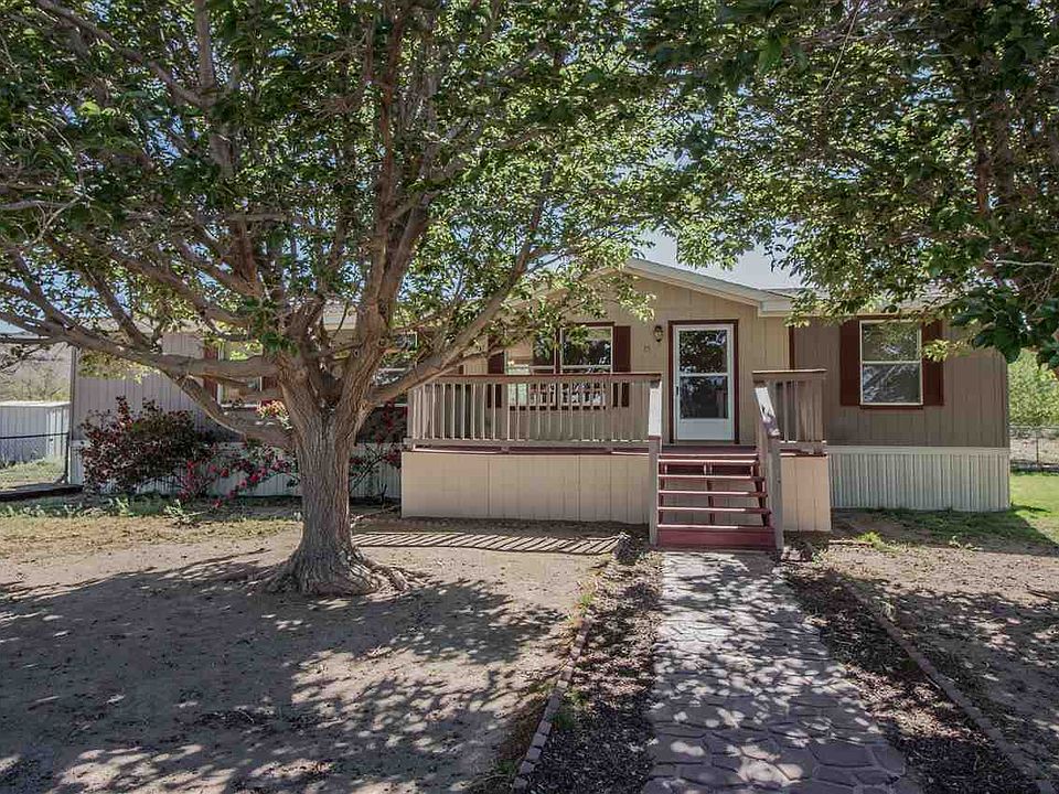 1st image of 15 King Bird Ln