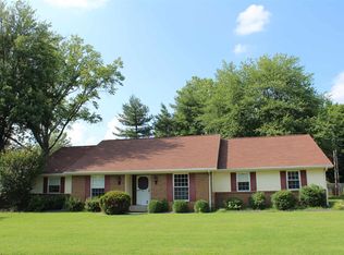 7788 Meadow Ln, Newburgh, IN 47630