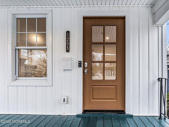 3rd image of 1205 Jeffrey Street