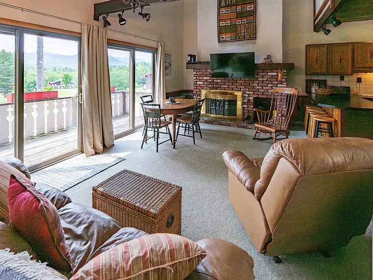 18-11 Bunker Ln — Photo 11
