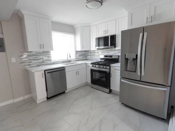 5121 W Diversey Ave APT 3S, Chicago, IL 60639